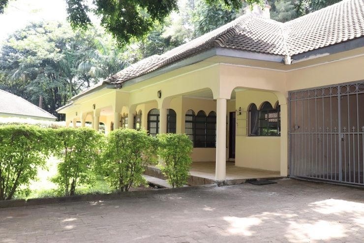 5 Bedroom Home  West of Africa.