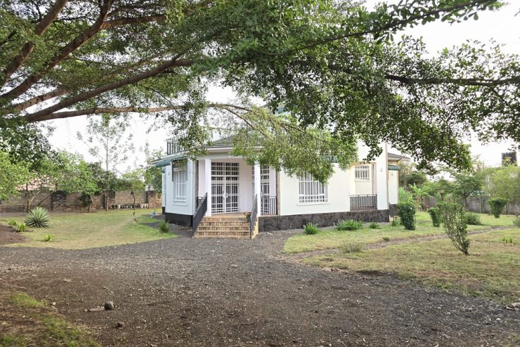 Spacious 4-Bedroom Family Home with Large Garden – USA River