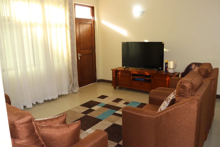 3-Bedroom Apartment for Rent – Ingira Road.